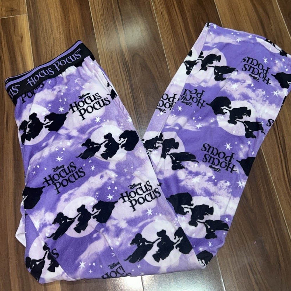 Small Hocus Pocus Disney pajama pants light fleece purple